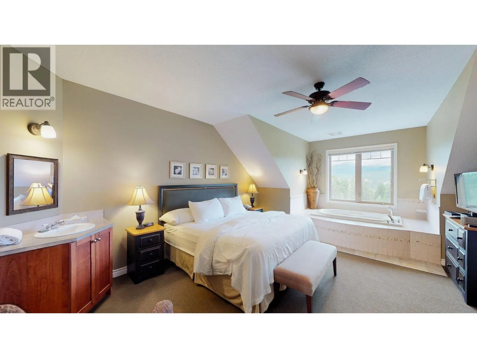 200 BIGHORN Boulevard Unit# 232