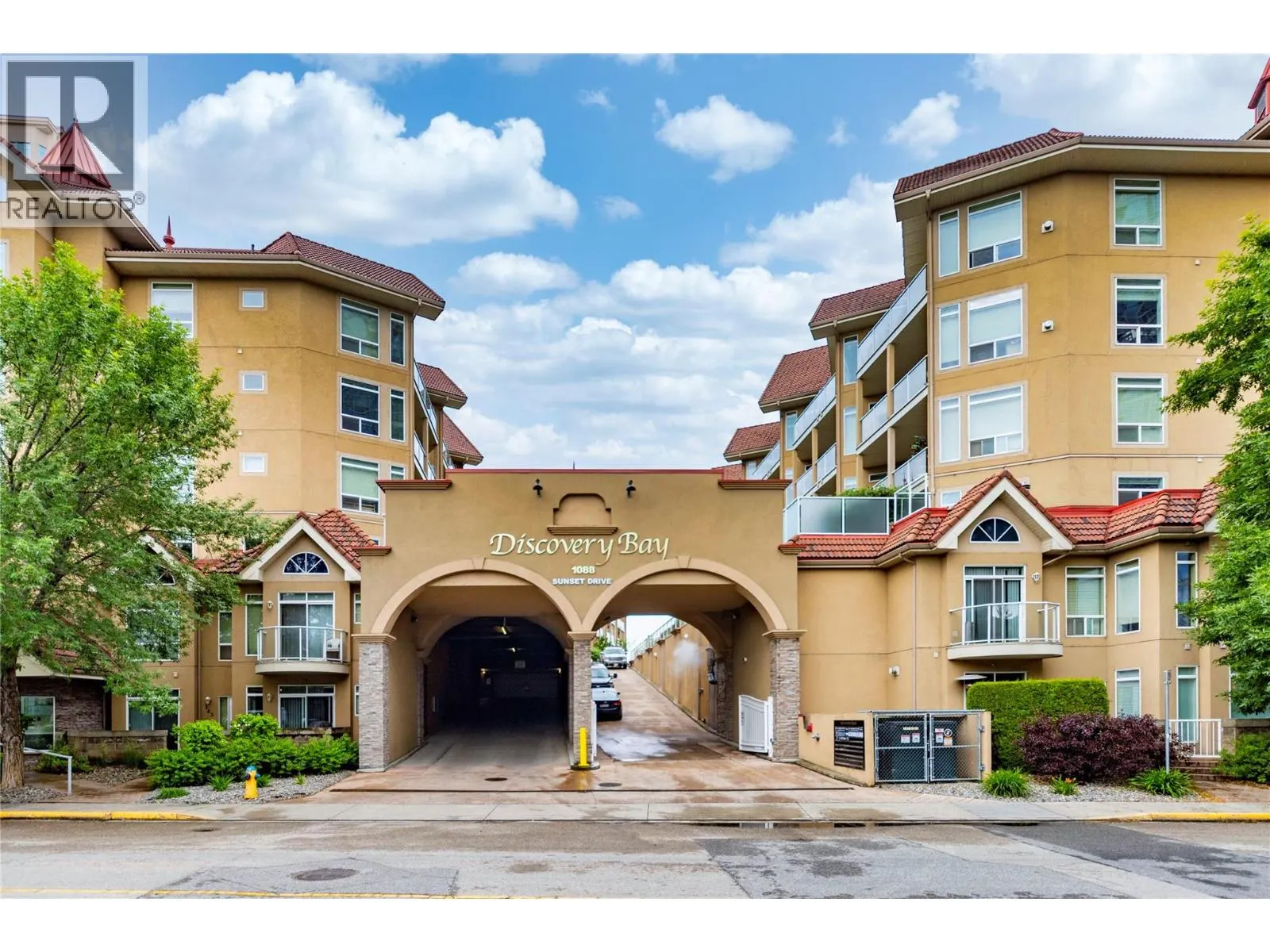 1088 Sunset Drive Unit# 310