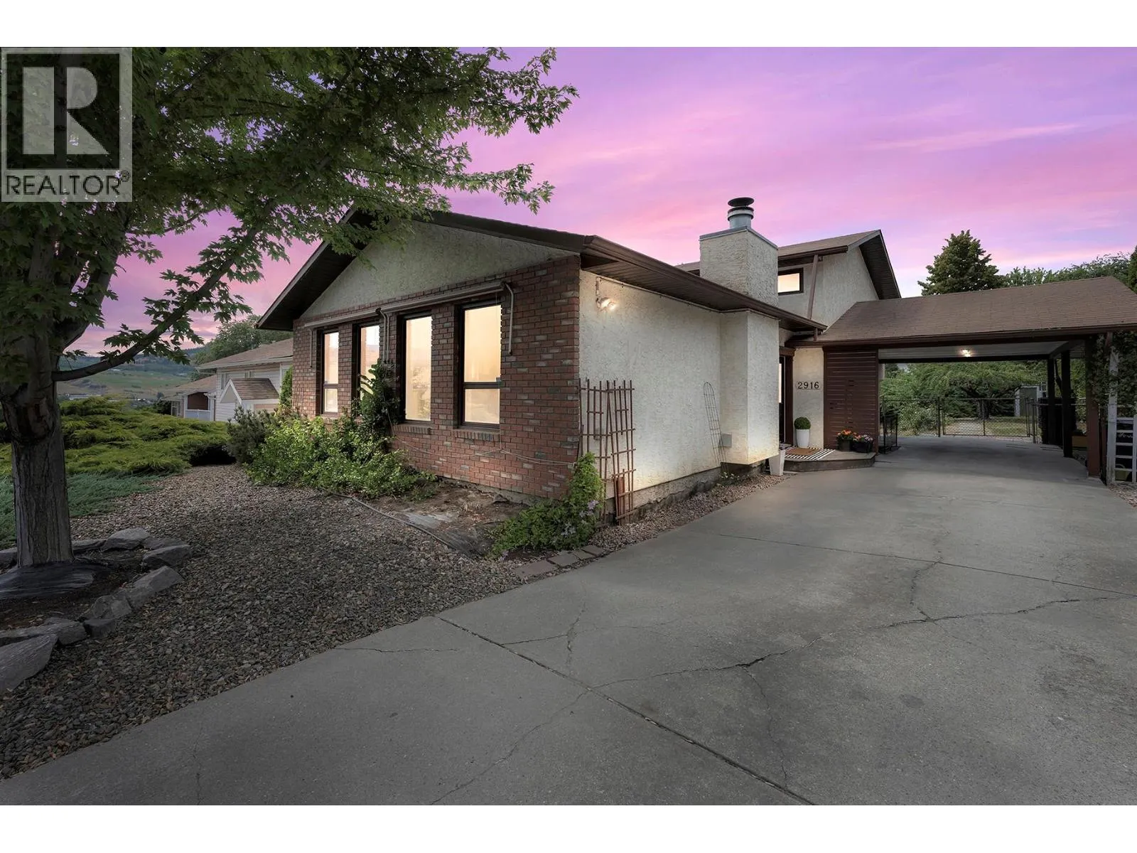 2916 Allenby Way
