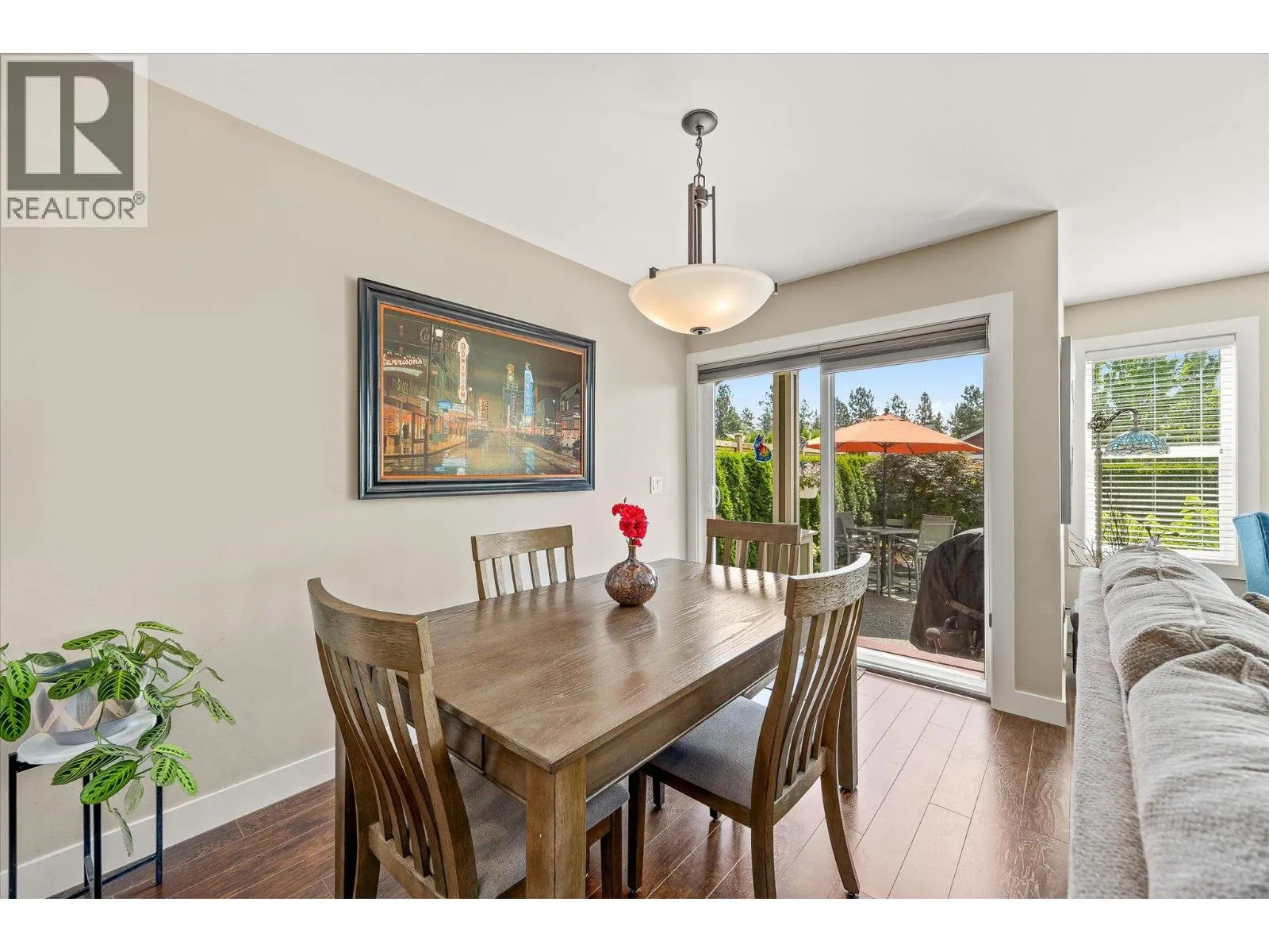3357 Kingfisher Road