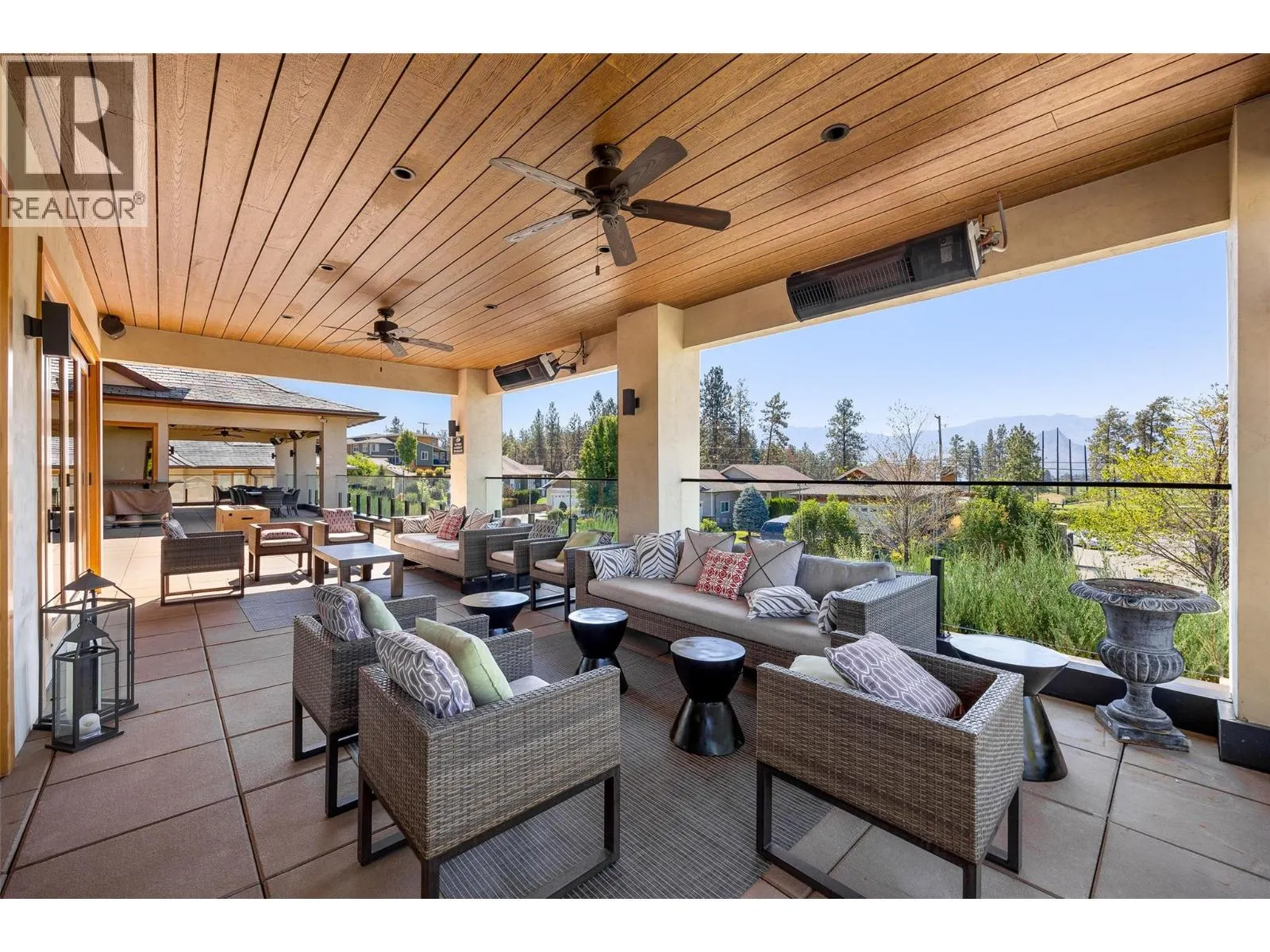 3357 Kingfisher Road