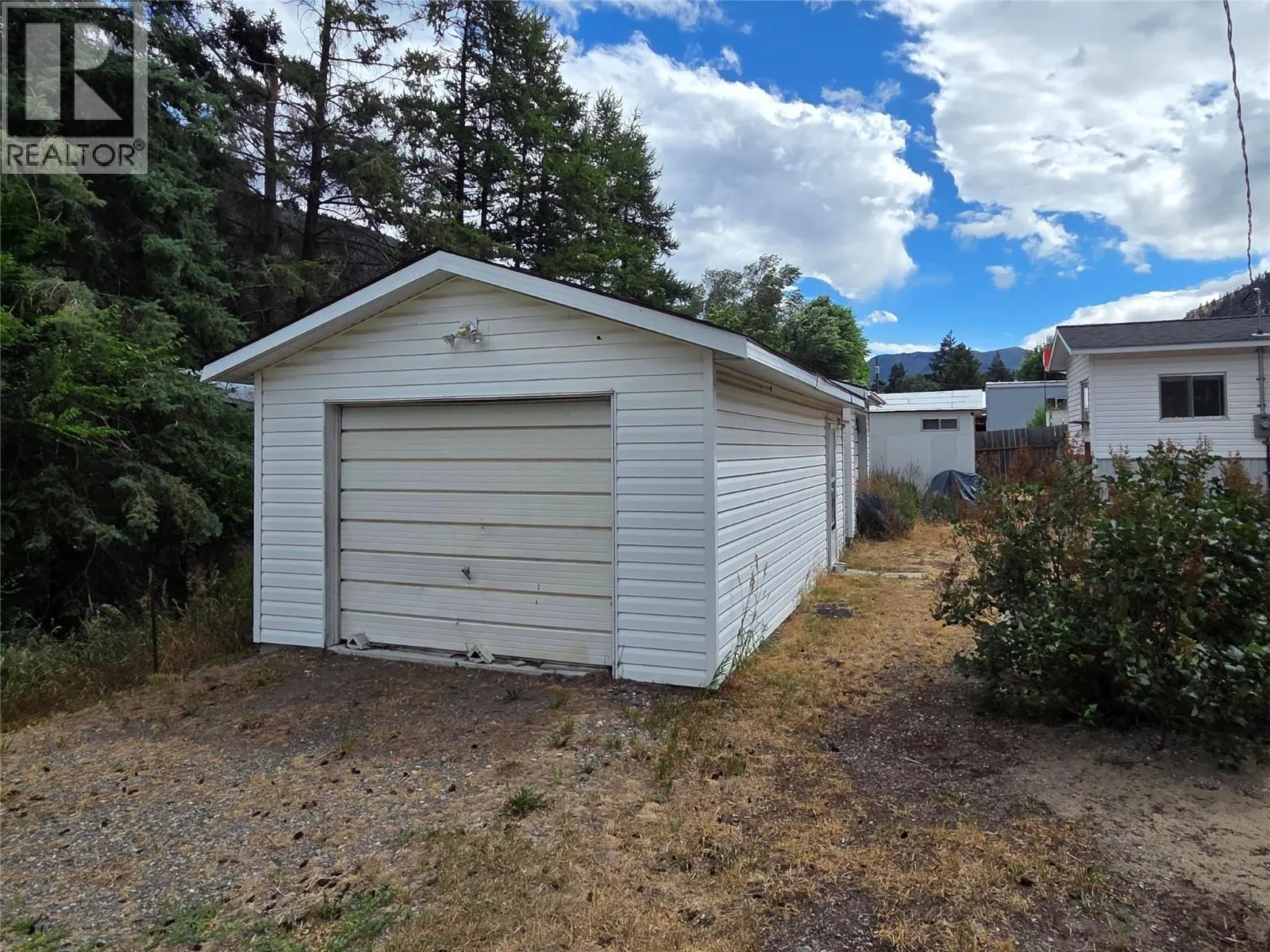 1529 Main Street