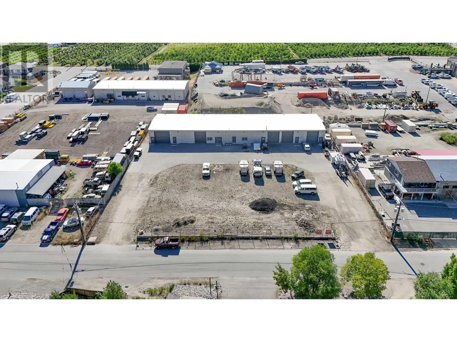 9207 James Avenue Unit# Yard Space