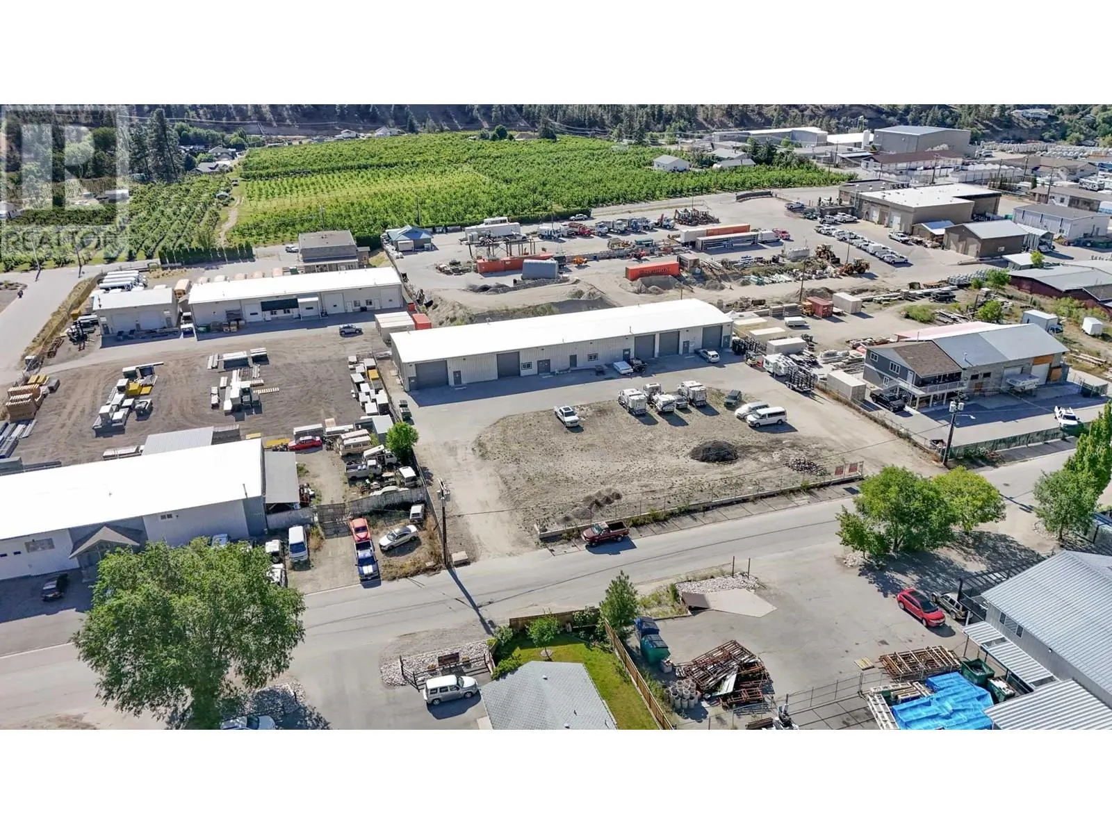 9207 James Avenue Unit# Yard Space