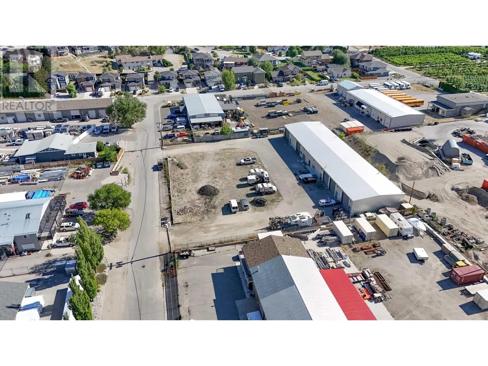 9207 James Avenue Unit# Yard Space