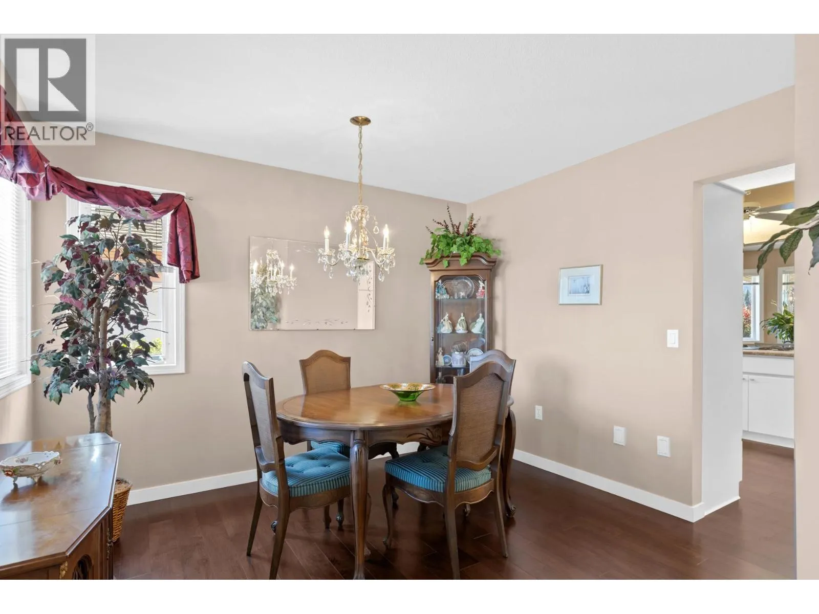 3786 Inglis Place