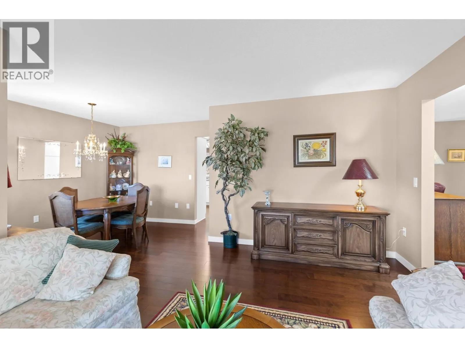 3786 Inglis Place