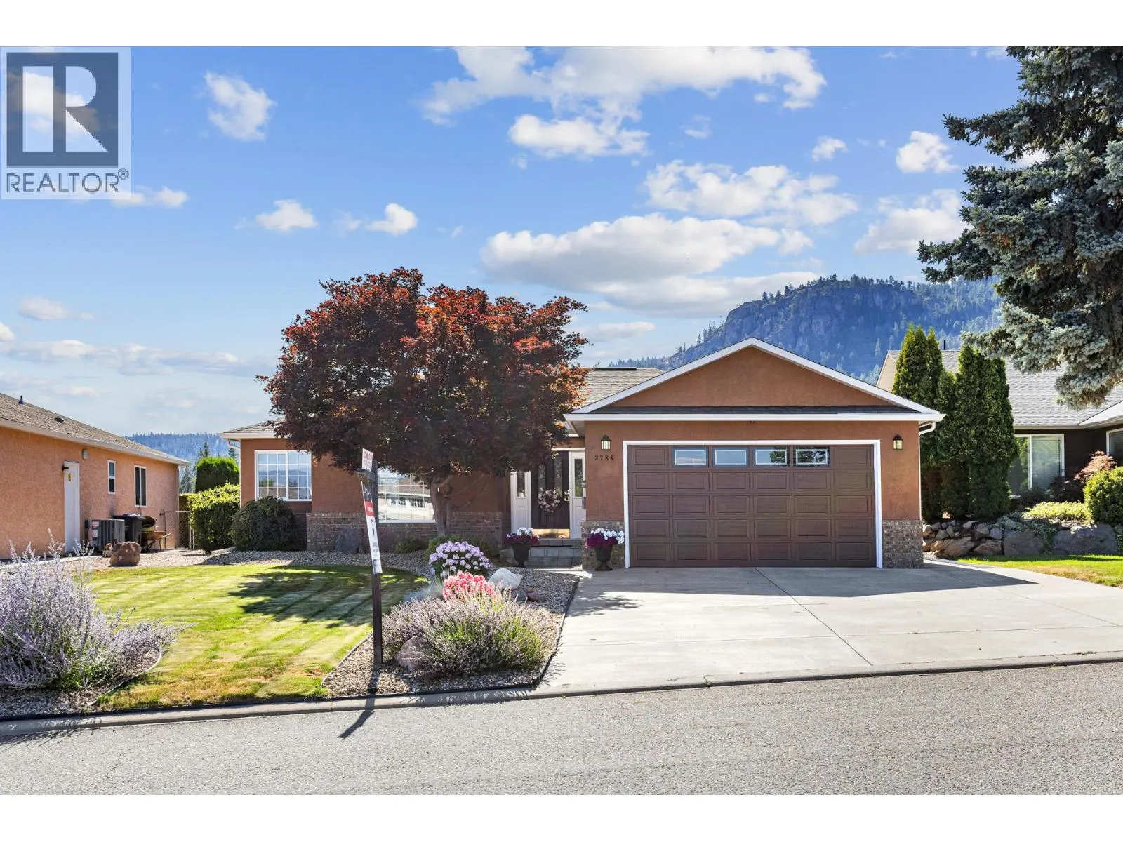 3786 Inglis Place