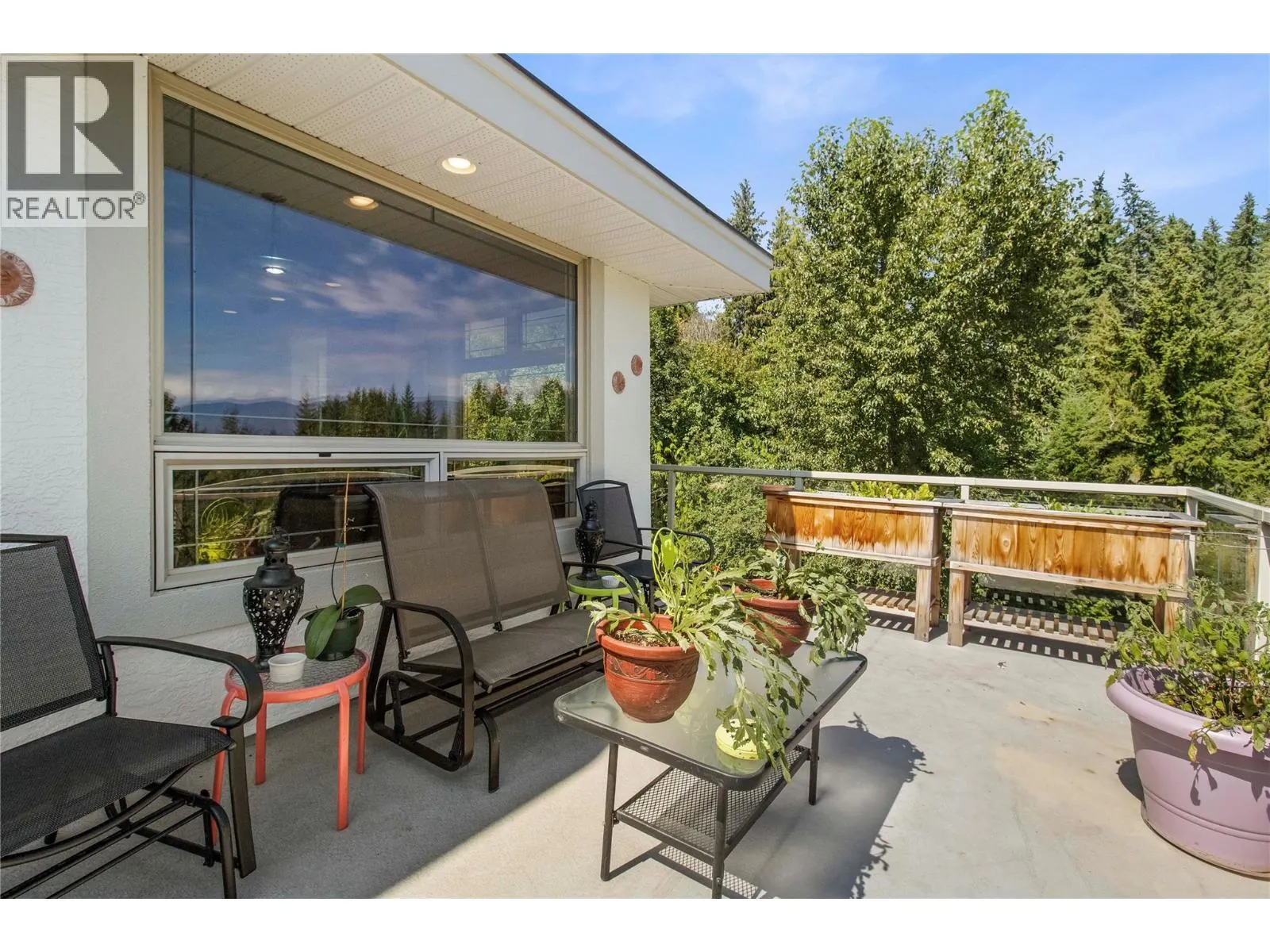 2422 Waverly Drive