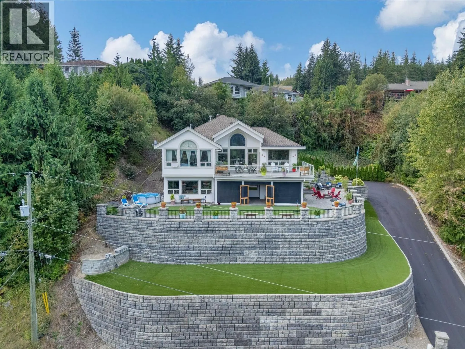 2422 Waverly Drive