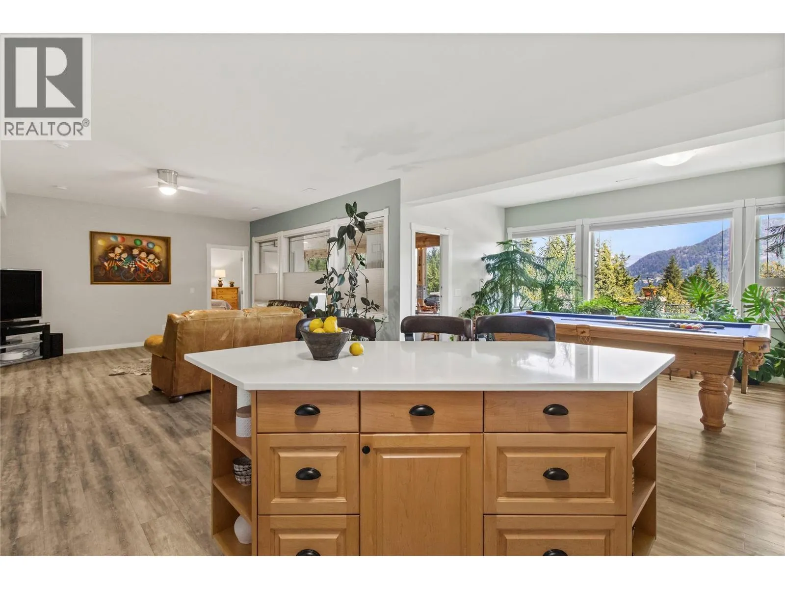 2422 Waverly Drive
