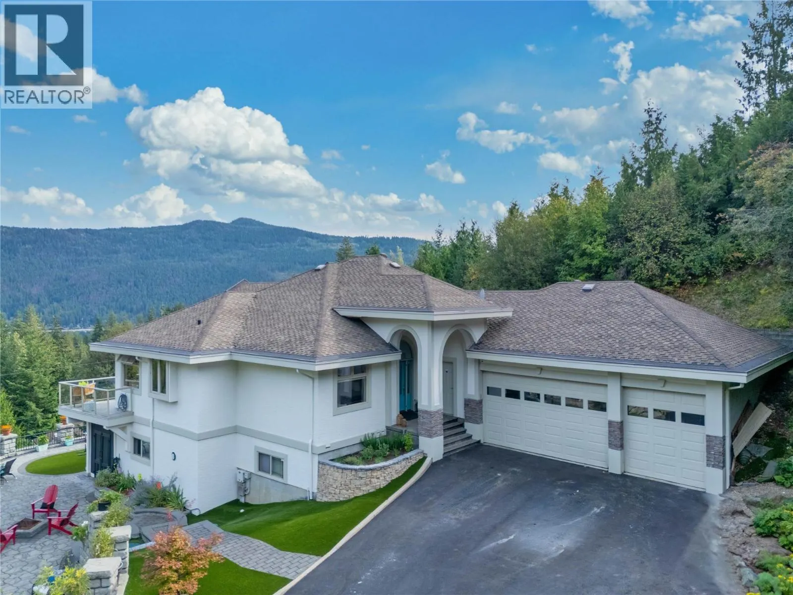 2422 Waverly Drive
