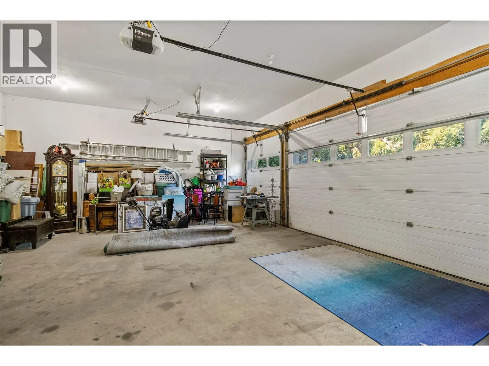 2422 Waverly Drive