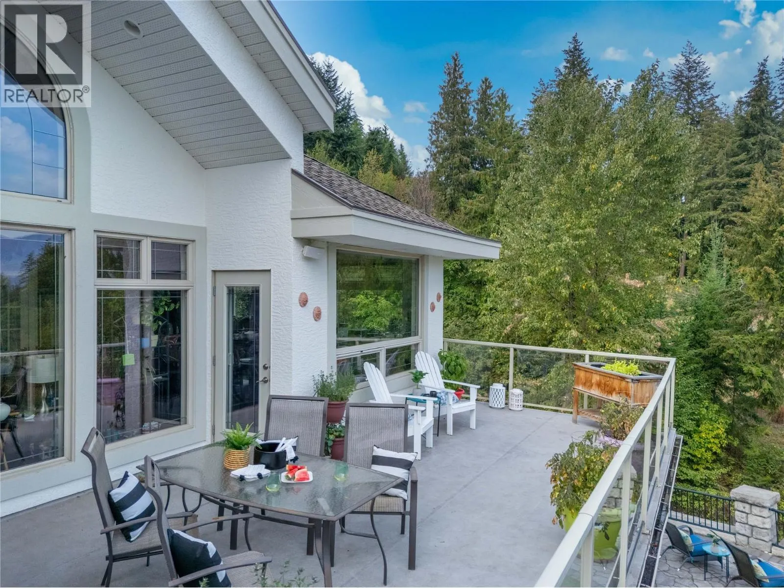 2422 Waverly Drive