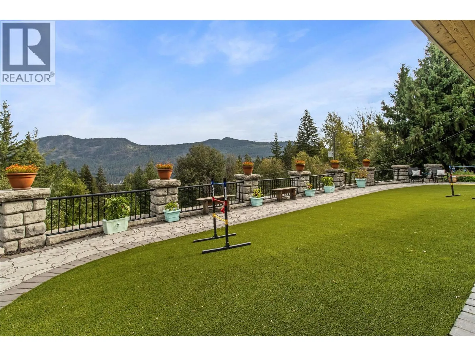2422 Waverly Drive