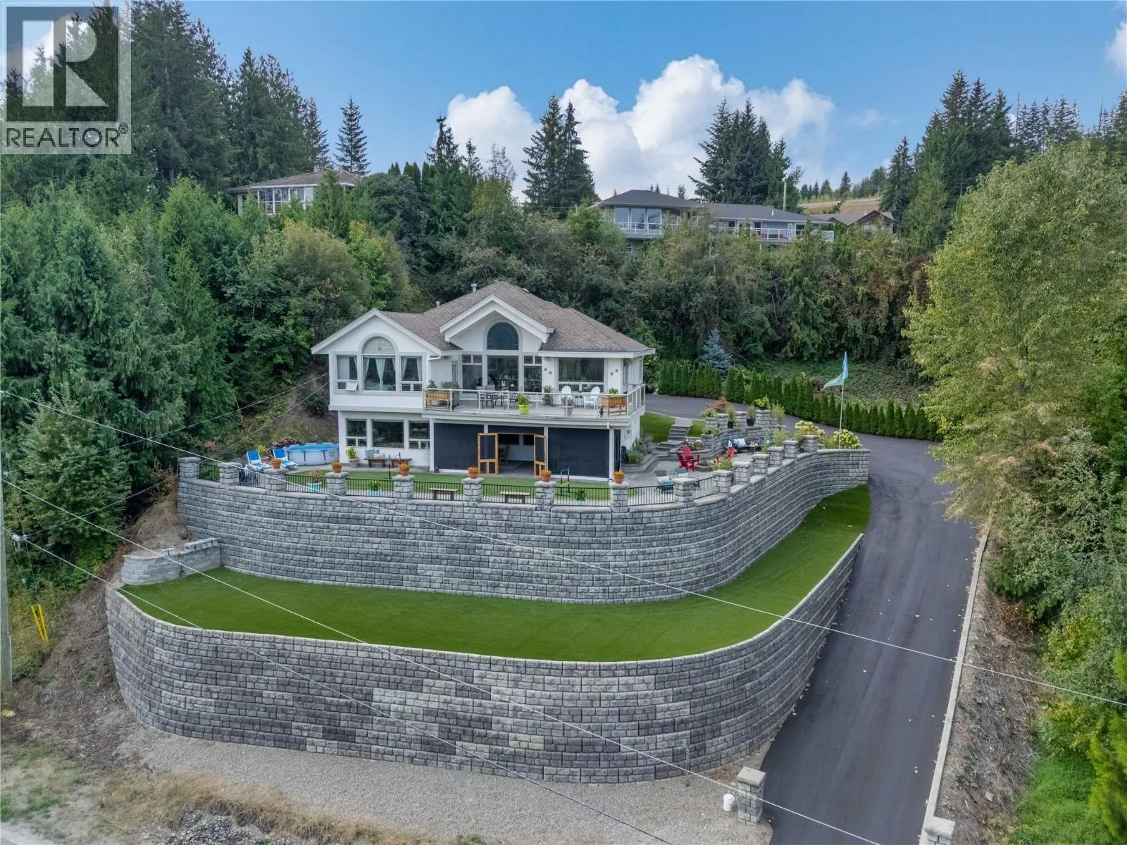 2422 Waverly Drive