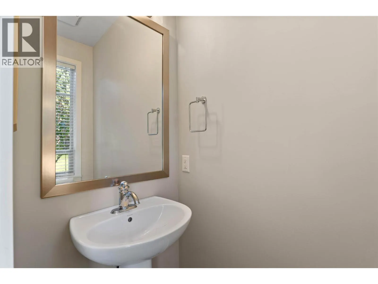 175 Holloway Drive Unit# 49