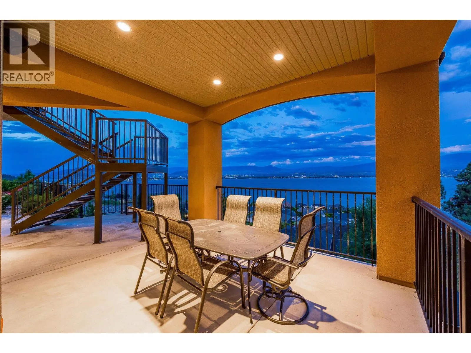 2513 Casa Palmero Drive