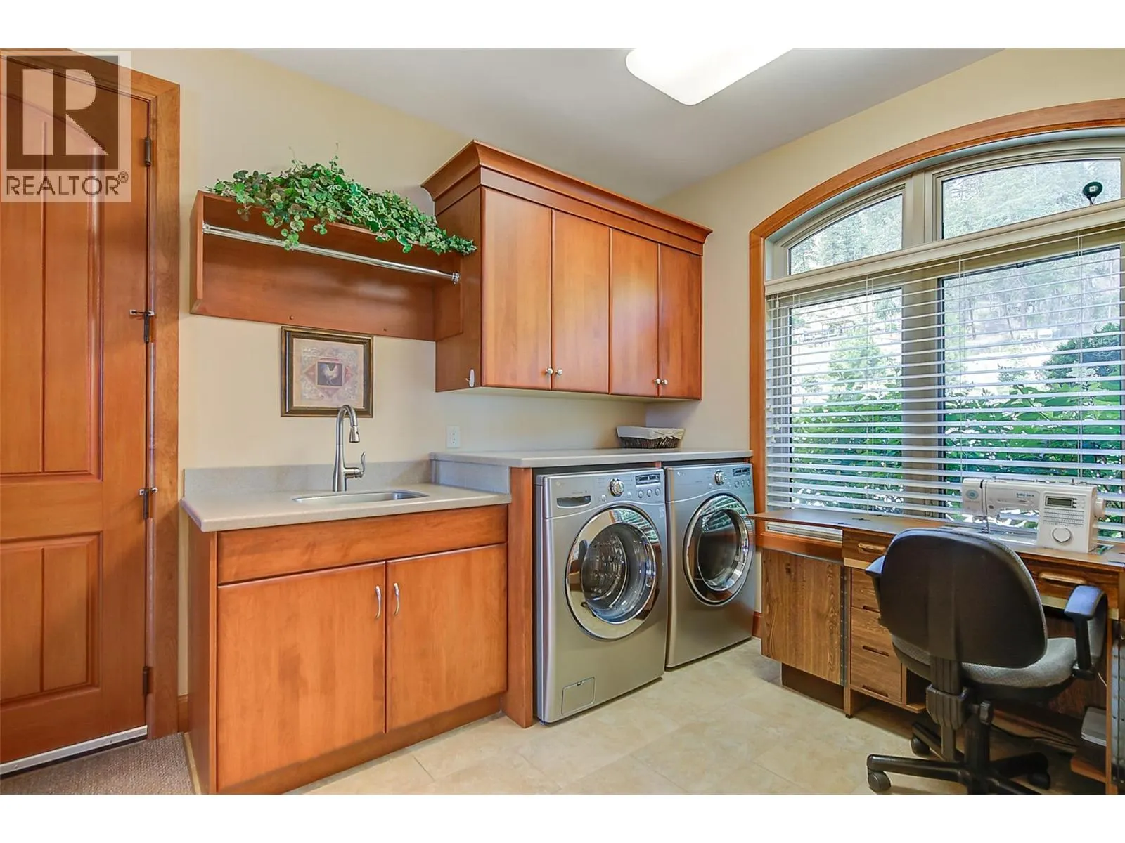 2513 Casa Palmero Drive
