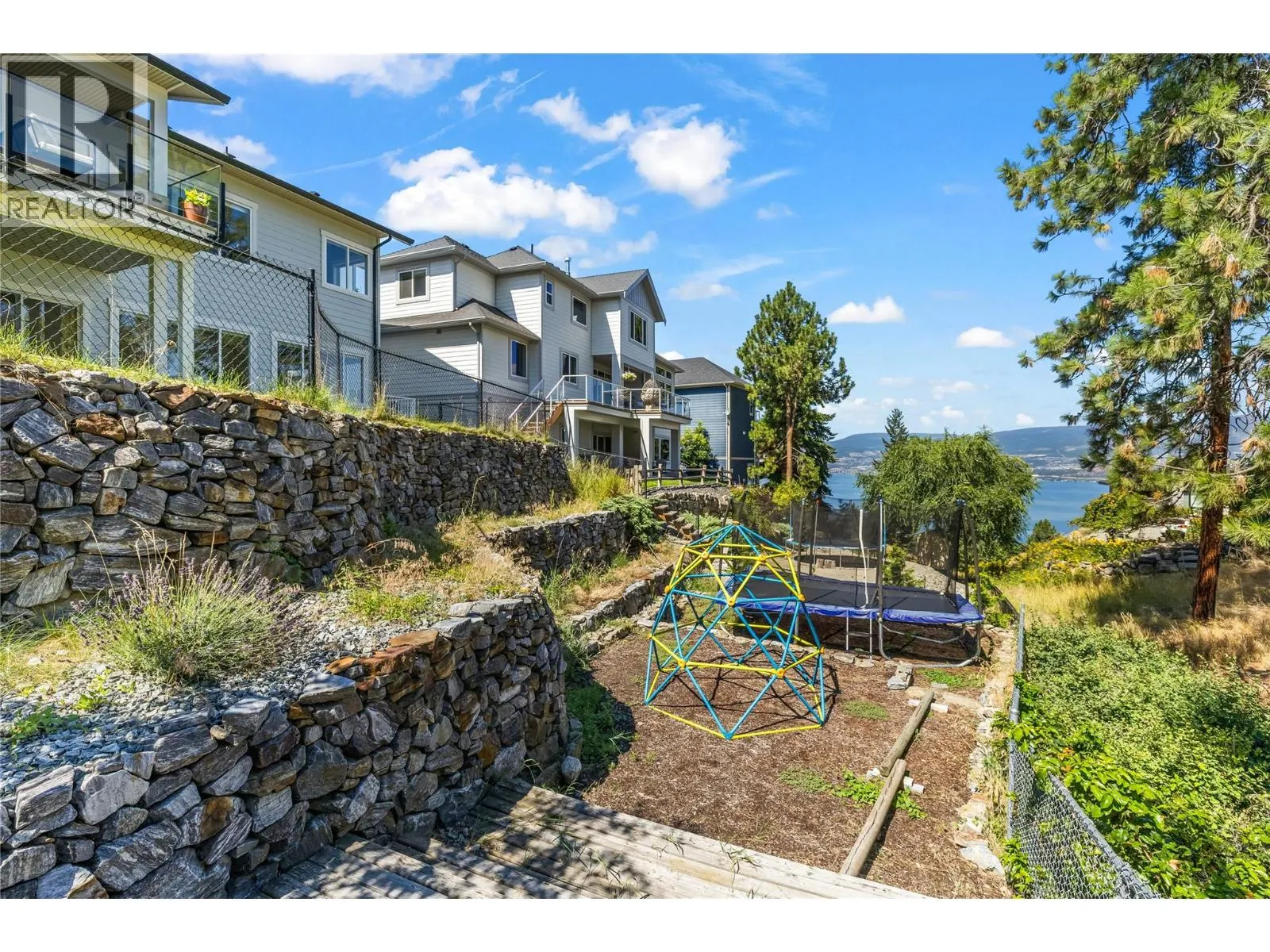 408 Quilchena Crescent