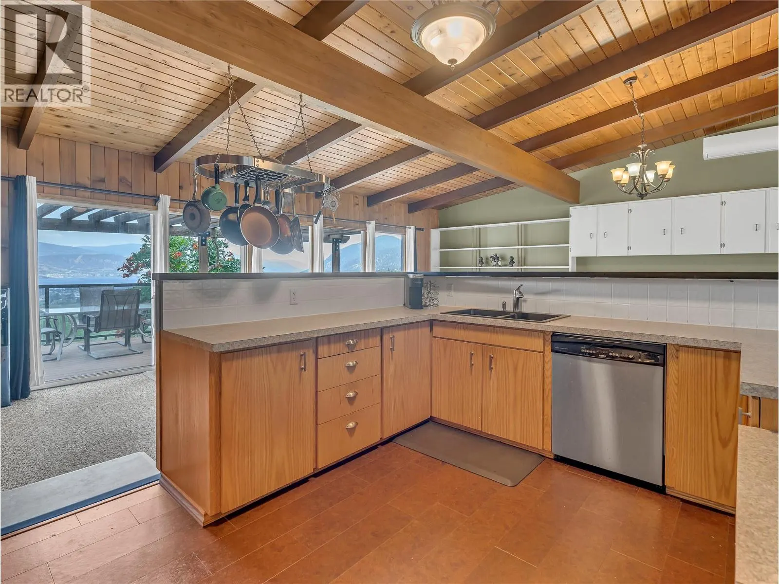 9402 FRONT BENCH Road