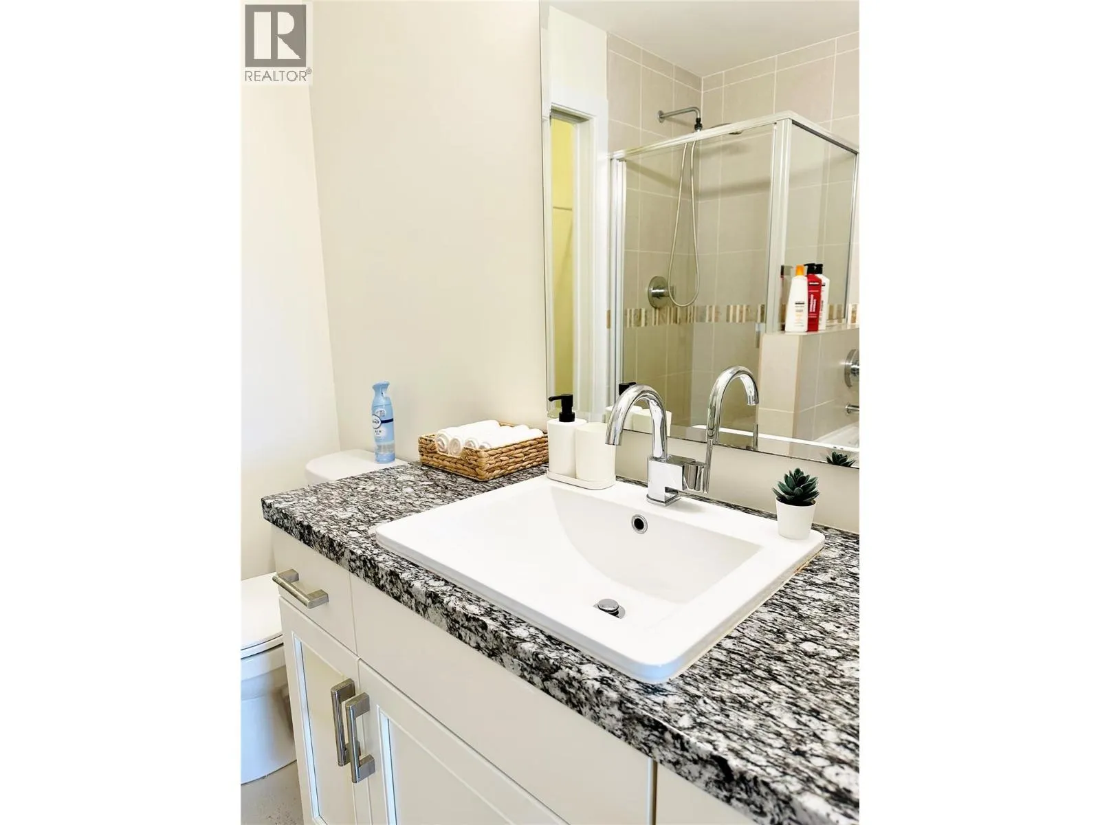 3211 Skyview Lane Unit# 307