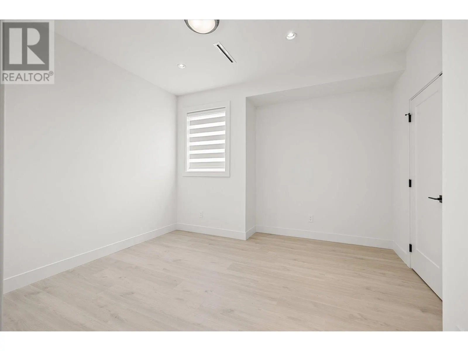 840 Grenfell Avenue Unit# 3