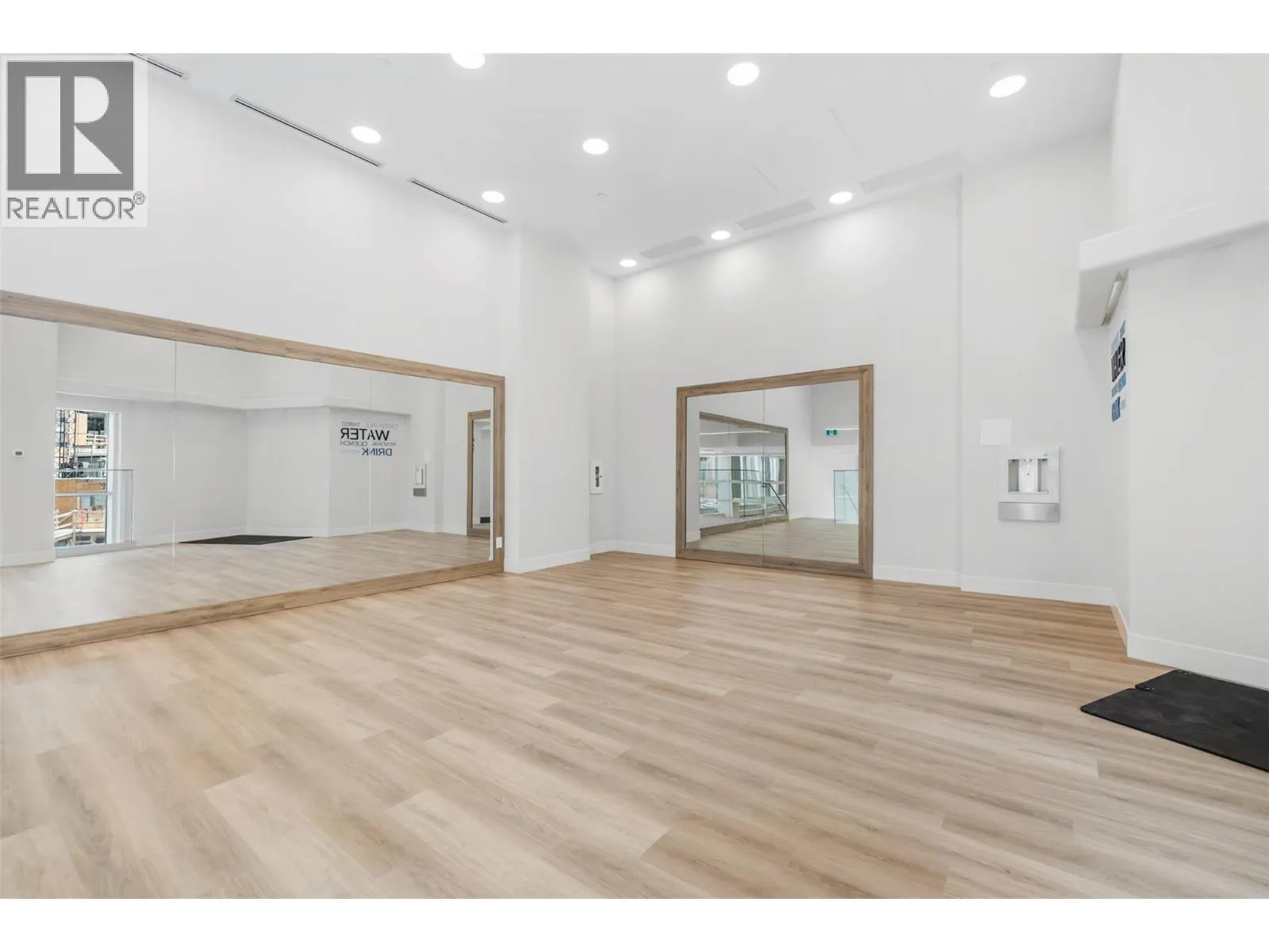 3699 Capozzi Road Unit# PH3