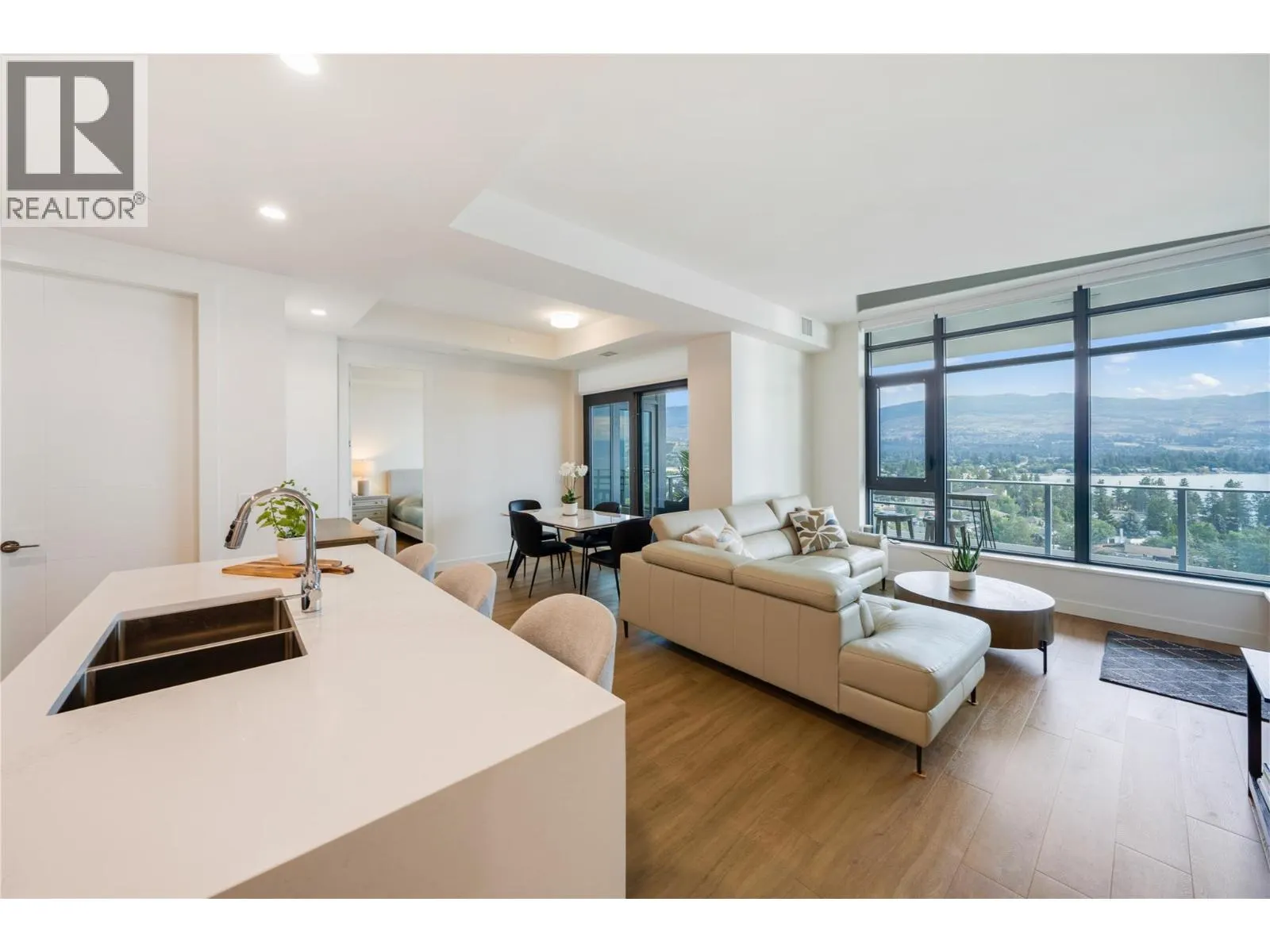 3699 Capozzi Road Unit# PH3