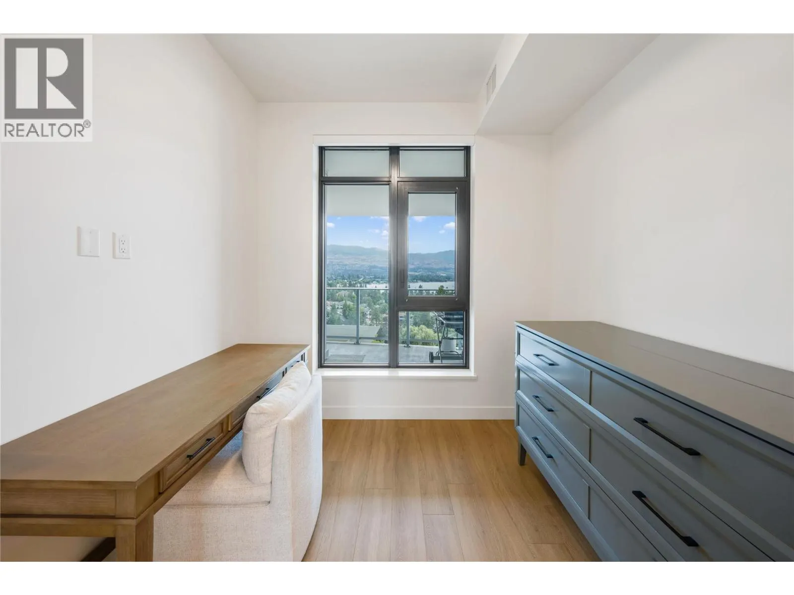 3699 Capozzi Road Unit# PH3