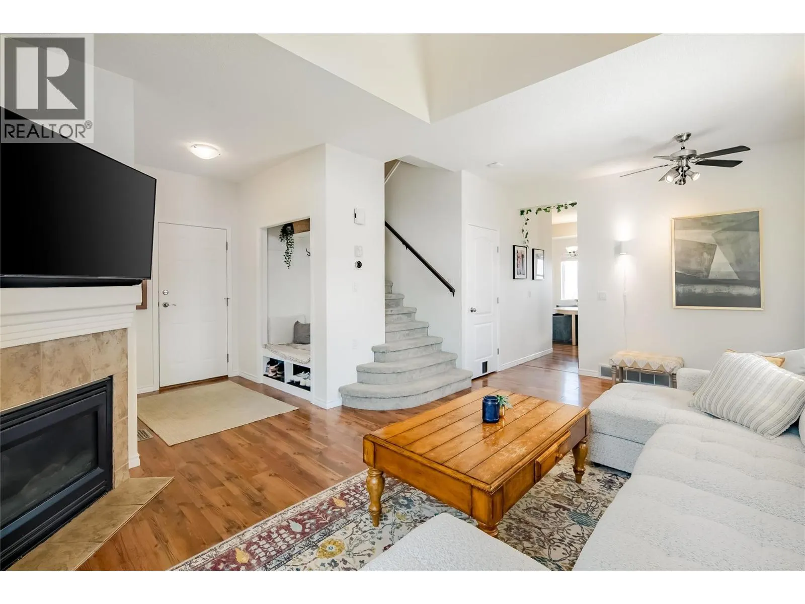 2174 Sunview Drive