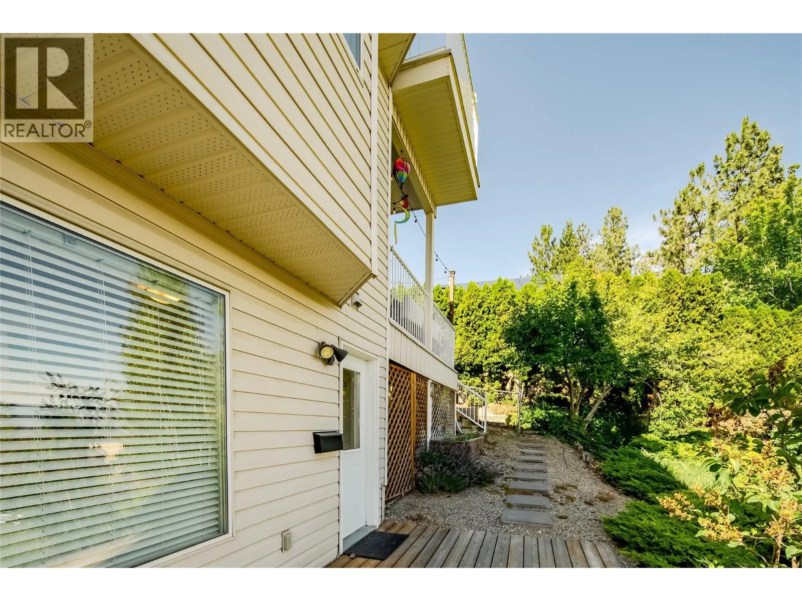 2174 Sunview Drive