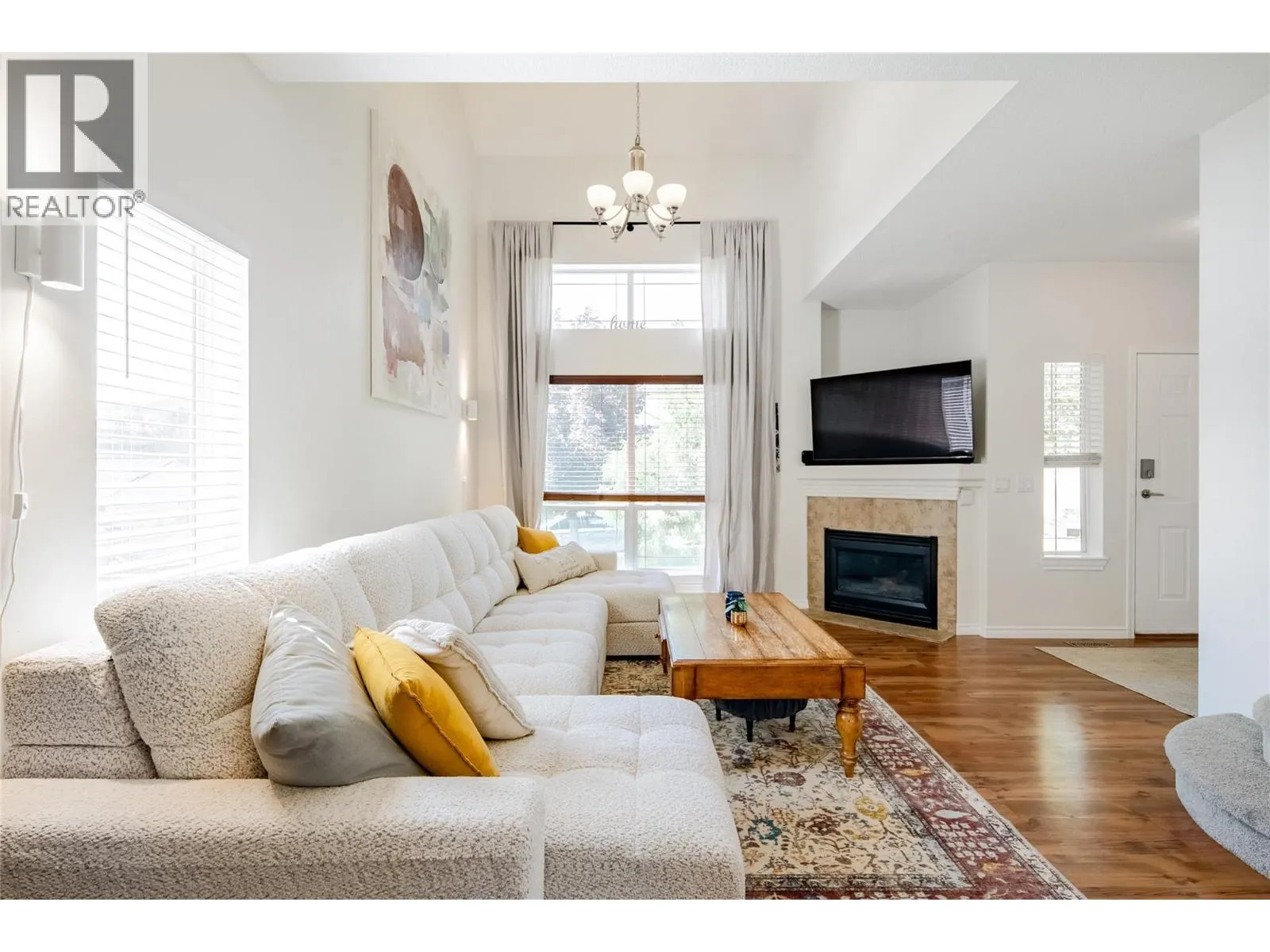 2174 Sunview Drive