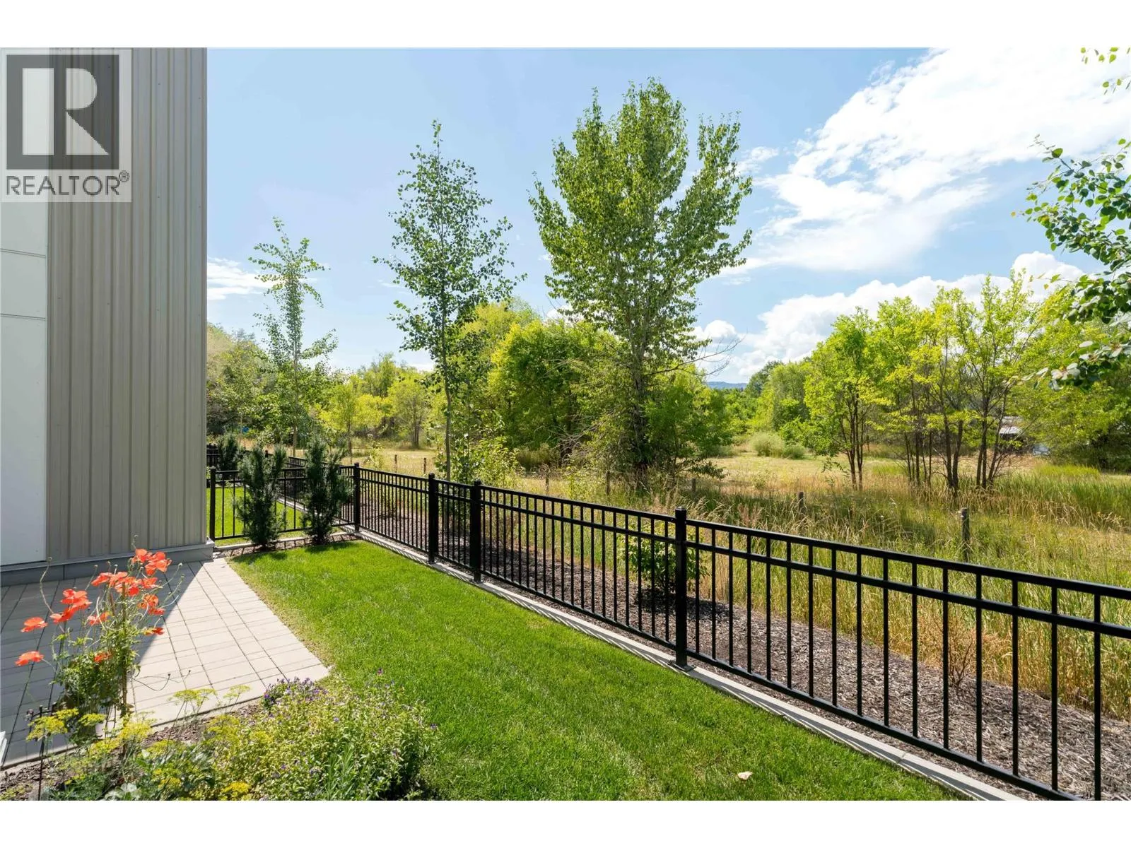 3719 WOODSDALE Road Unit# 17