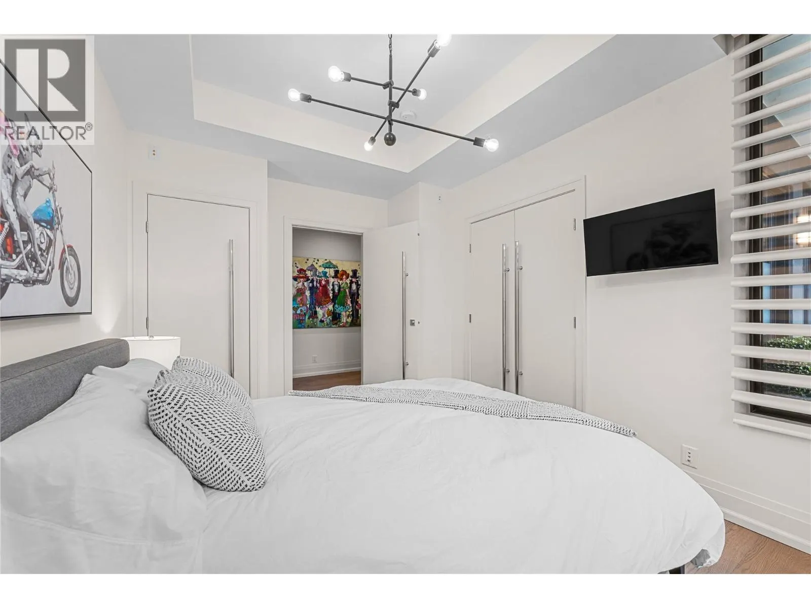460 Groves Avenue Unit# 104