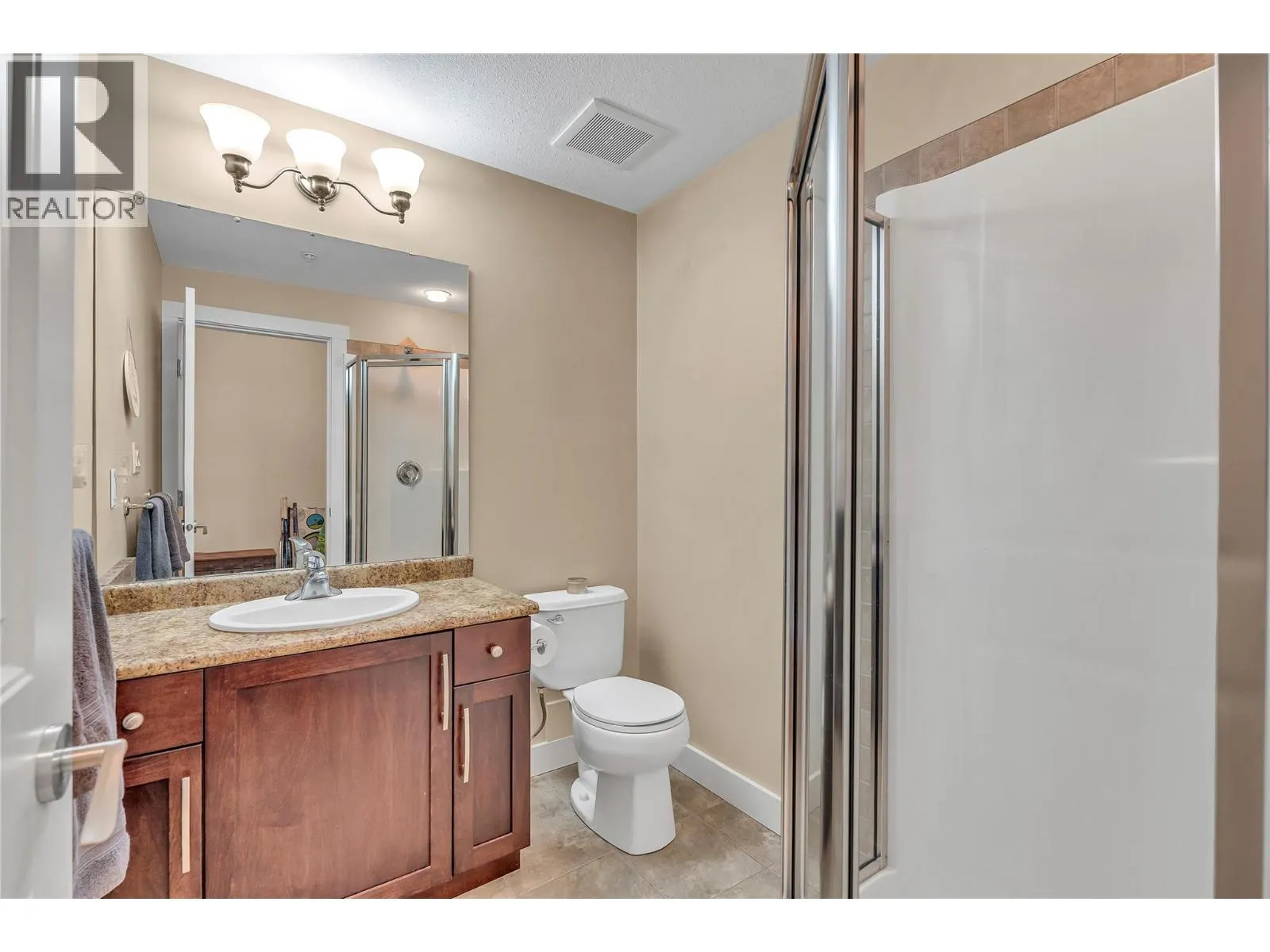 13615 Victoria Road N Unit# 206