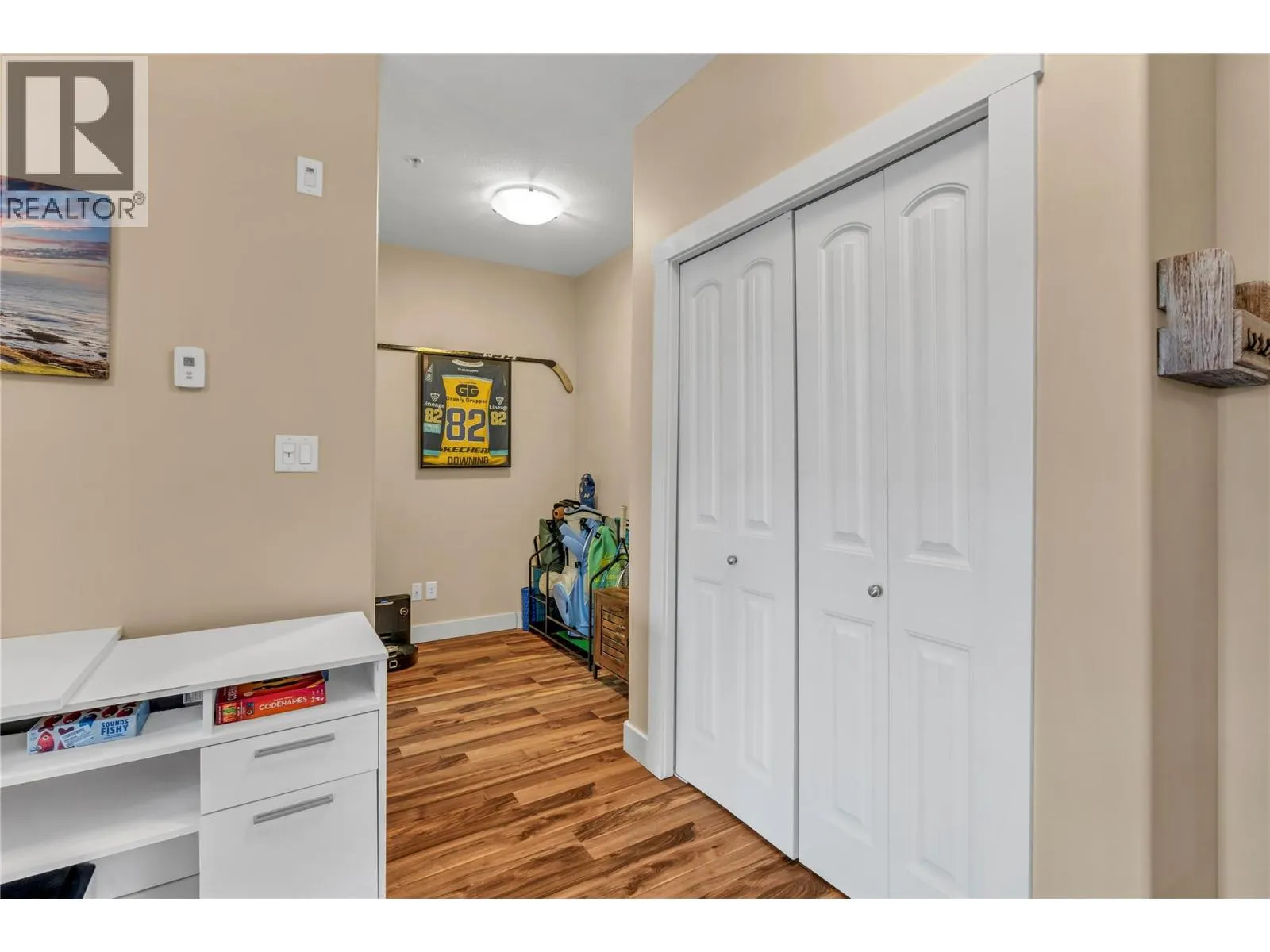 13615 Victoria Road N Unit# 206