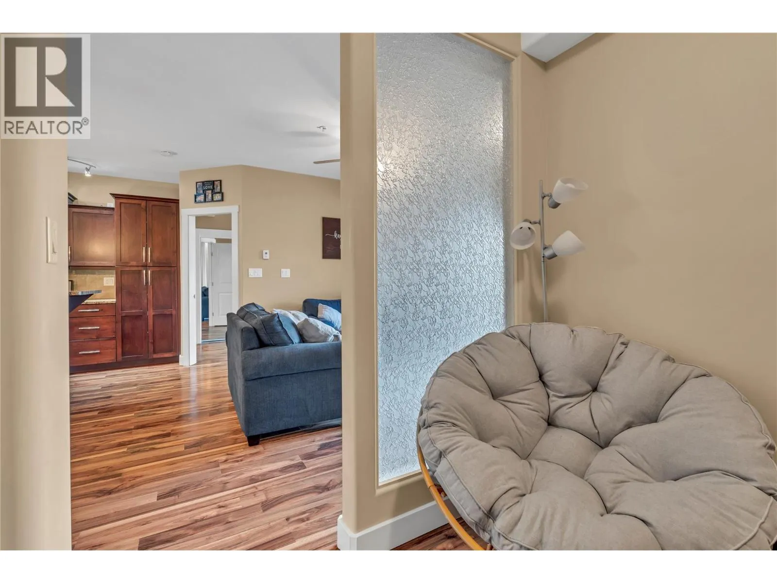 13615 Victoria Road N Unit# 206
