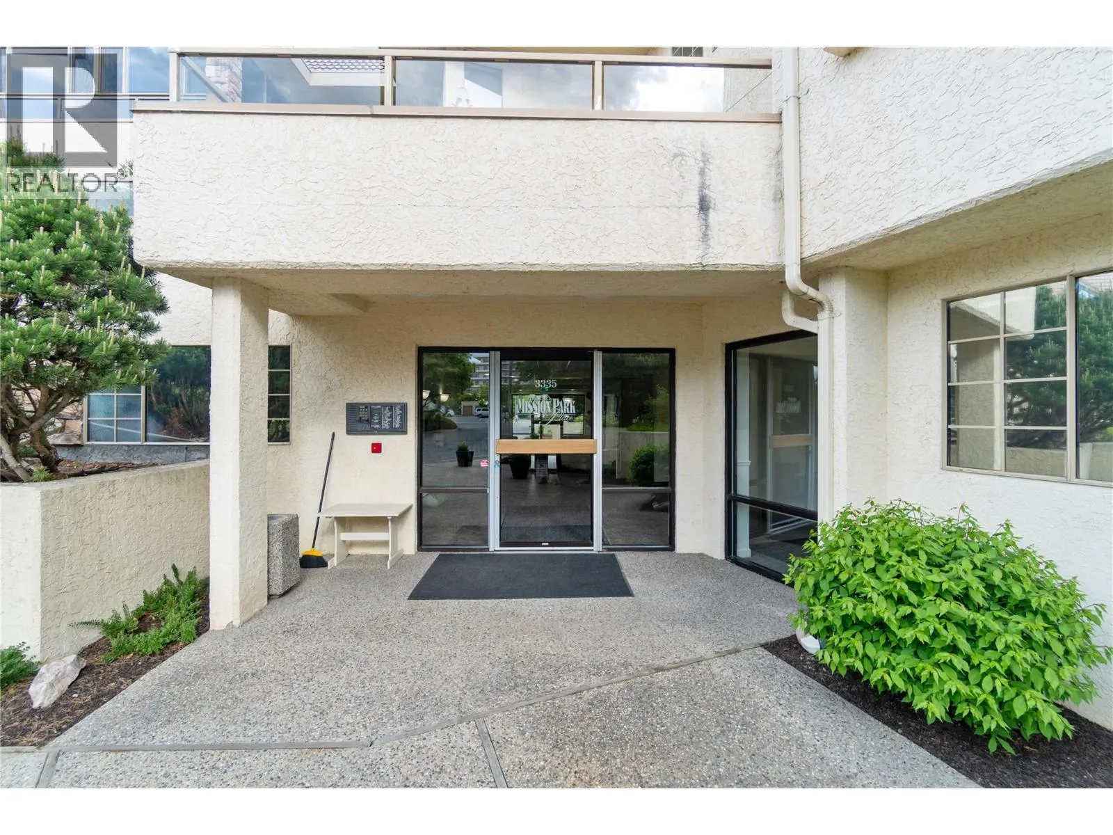 3335 Richter Street Unit# 213