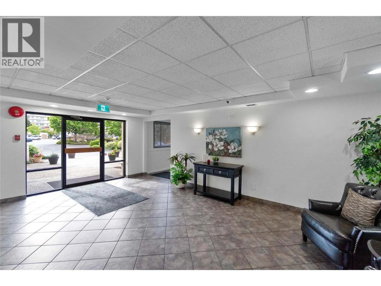 3335 Richter Street Unit# 213