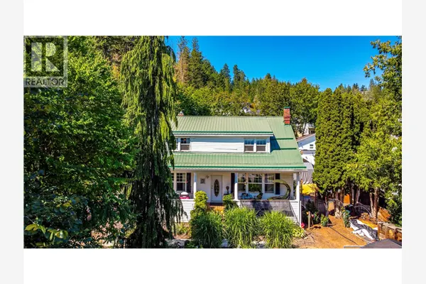 706 Sicamous Street Lot# 3