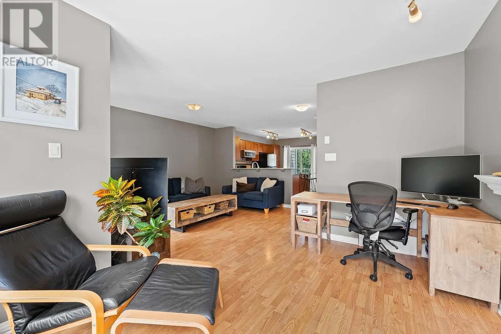 1853 Parkview Crescent Unit# 4