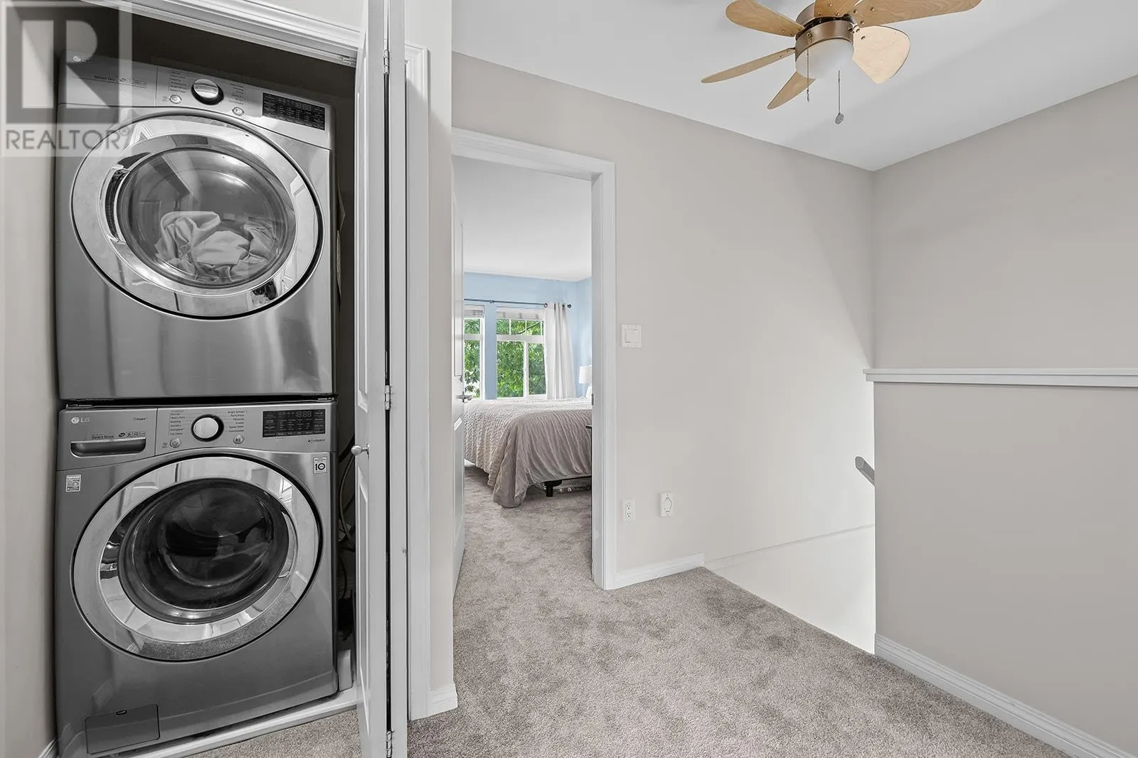 1853 Parkview Crescent Unit# 4