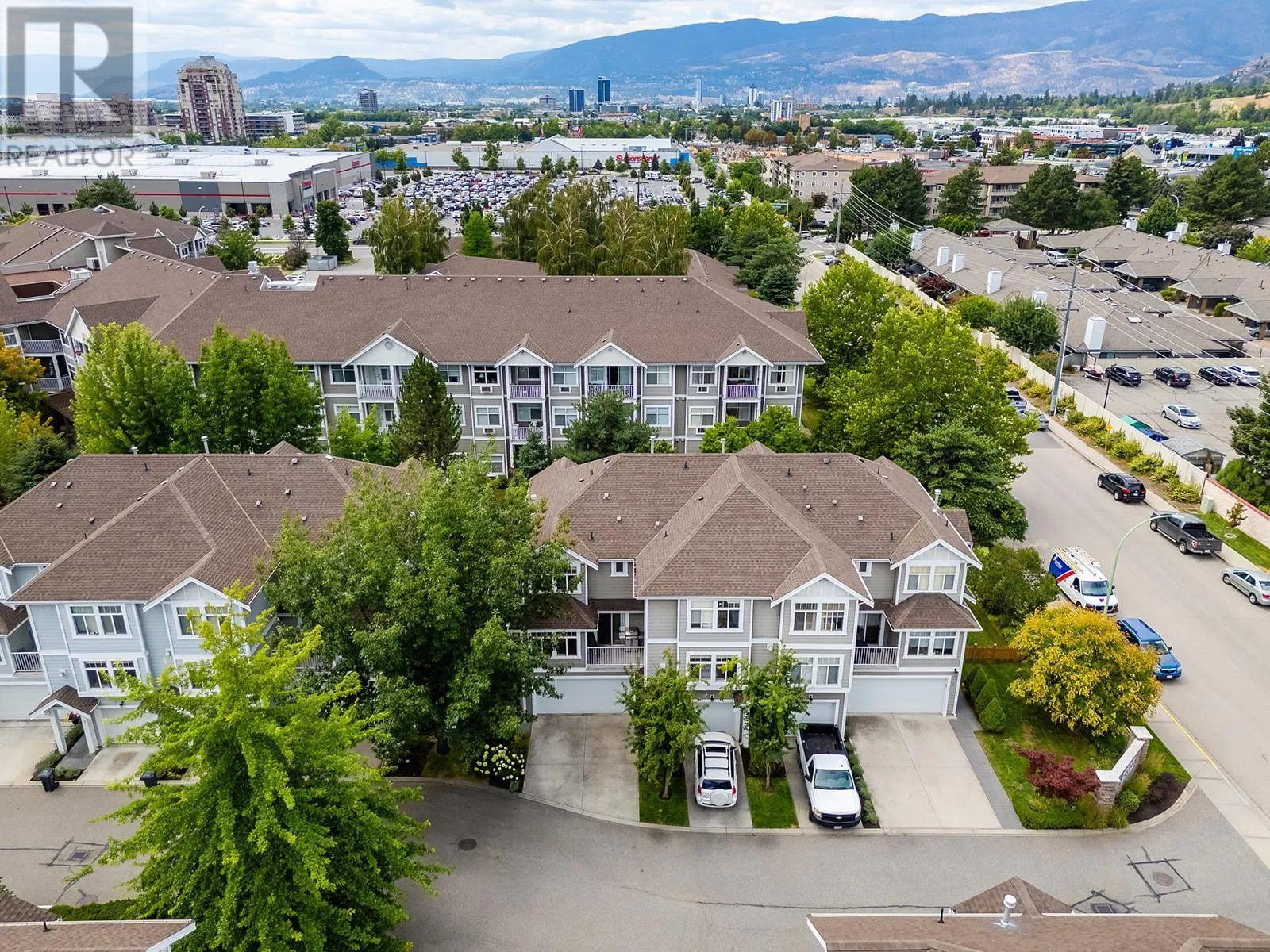 1853 Parkview Crescent Unit# 4