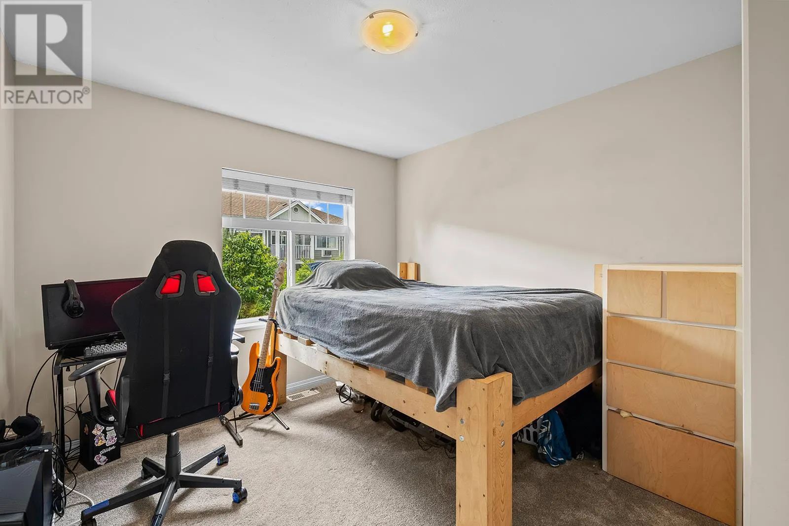 1853 Parkview Crescent Unit# 4