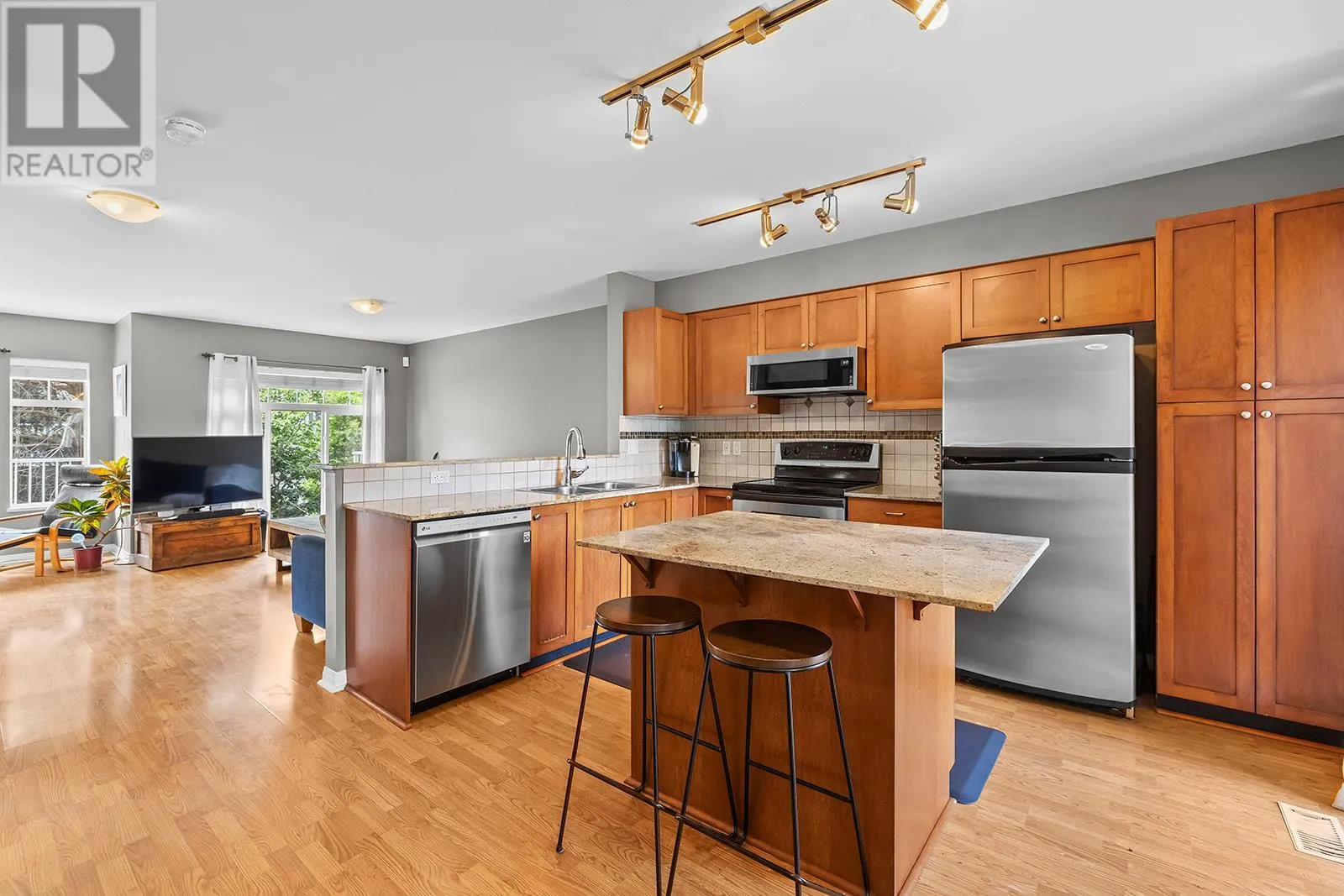 1853 Parkview Crescent Unit# 4