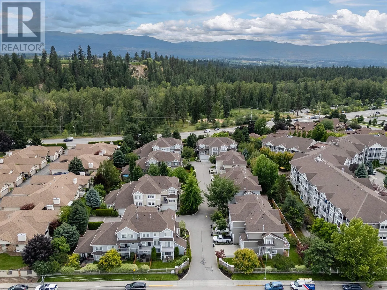 1853 Parkview Crescent Unit# 4