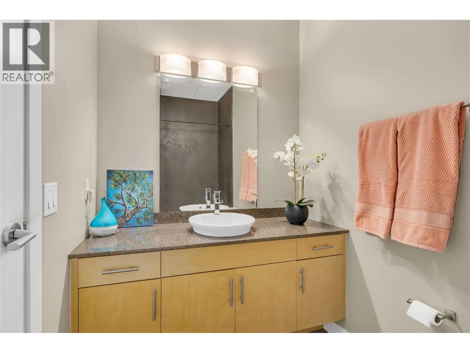 1495 Graham Street Unit# 409
