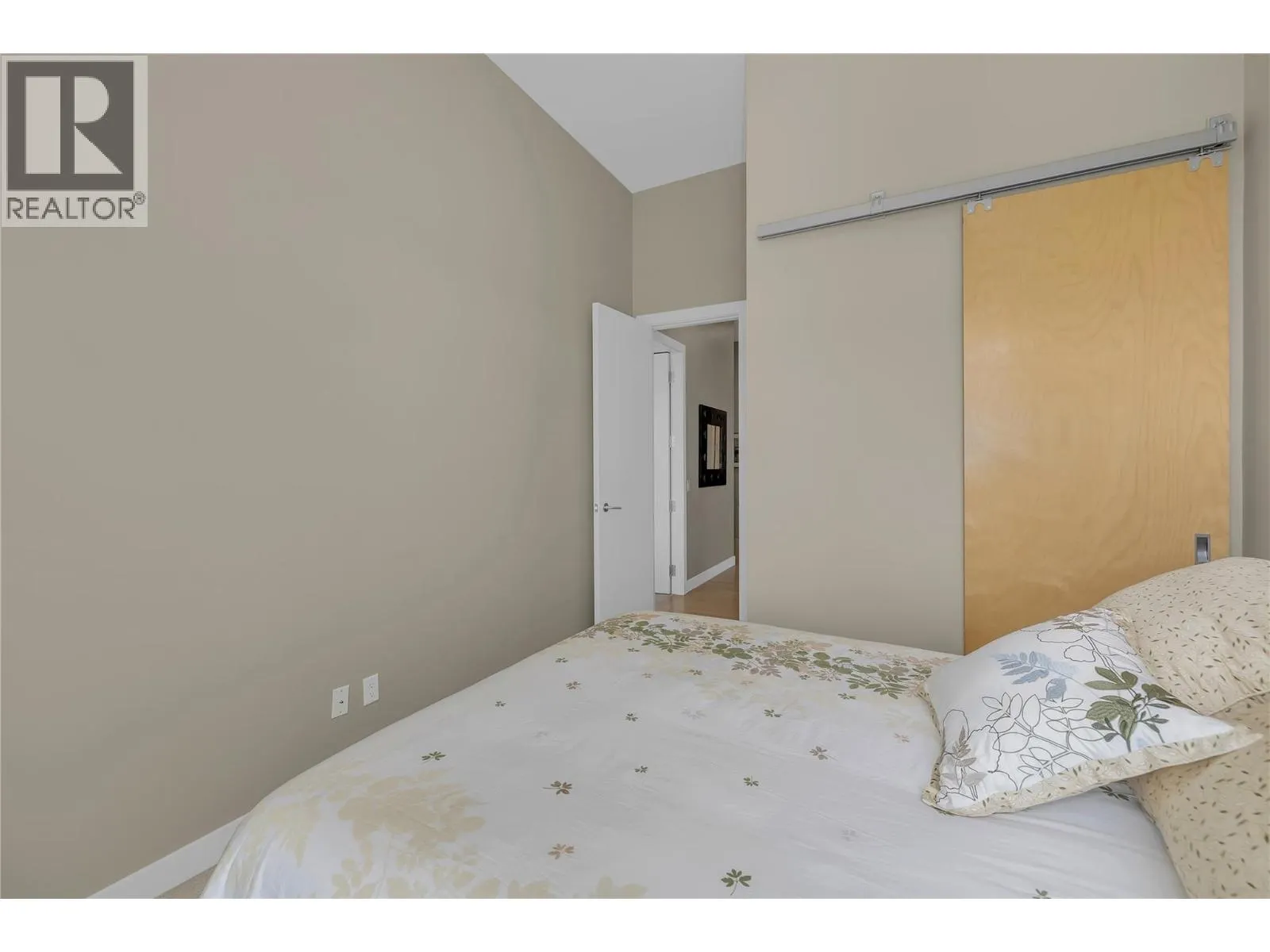 1495 Graham Street Unit# 409