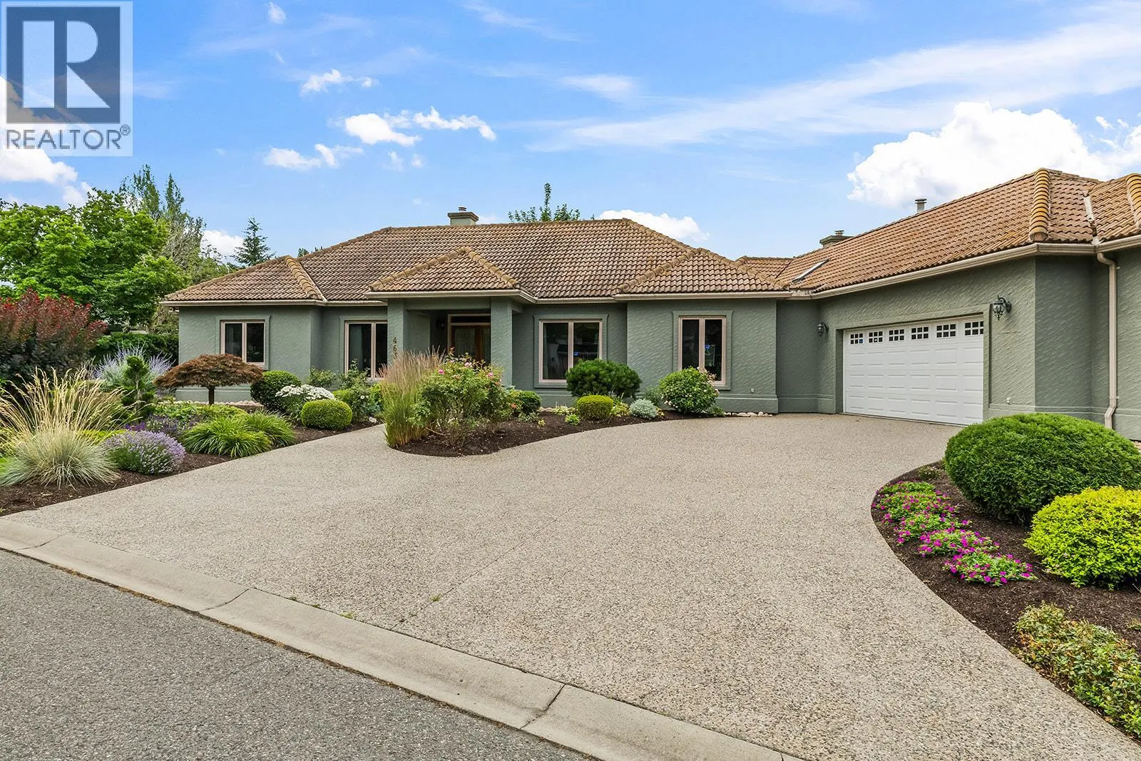 463 Carona Crescent